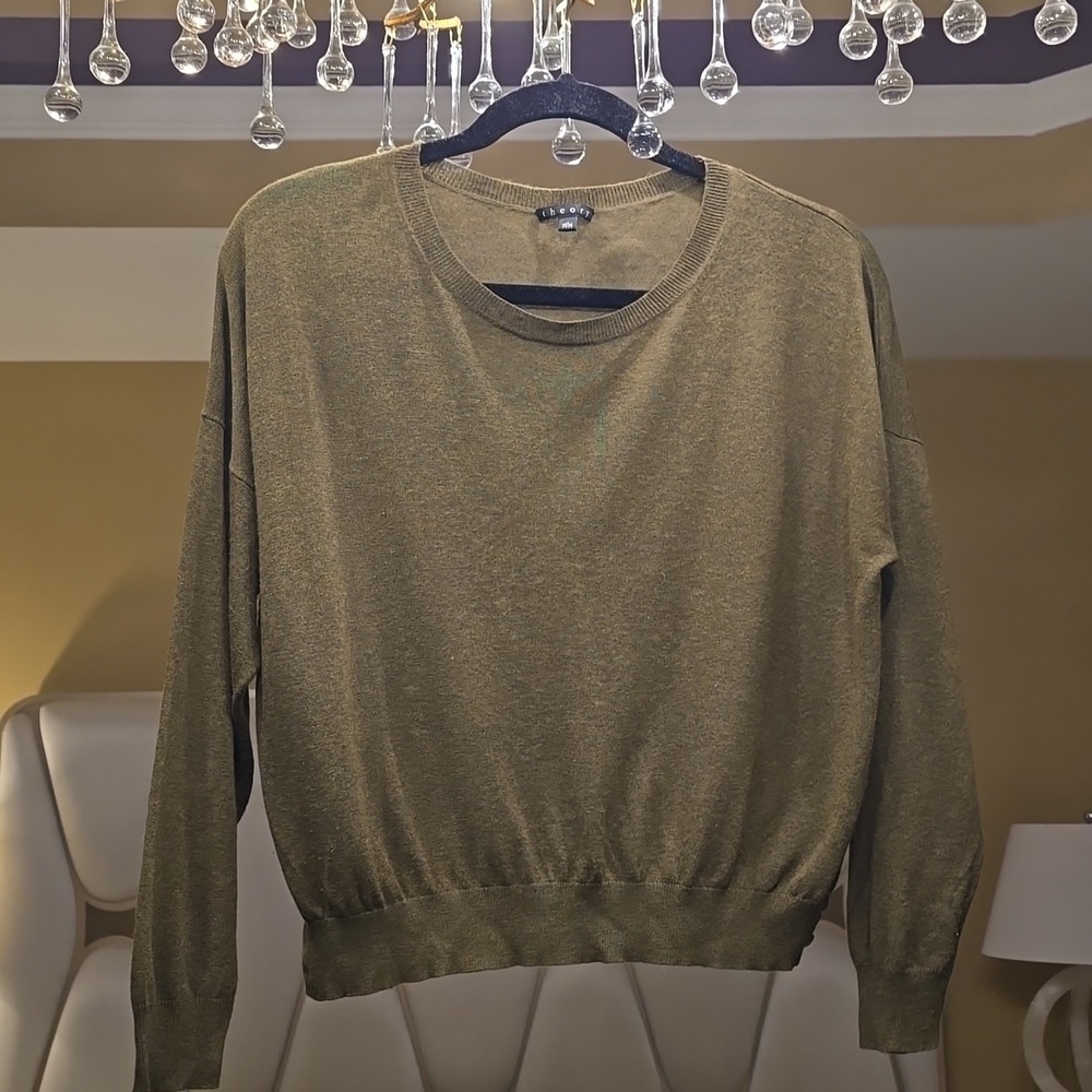 Theory Olive Women's Crewneck Sweater 86% Viscose and Size M